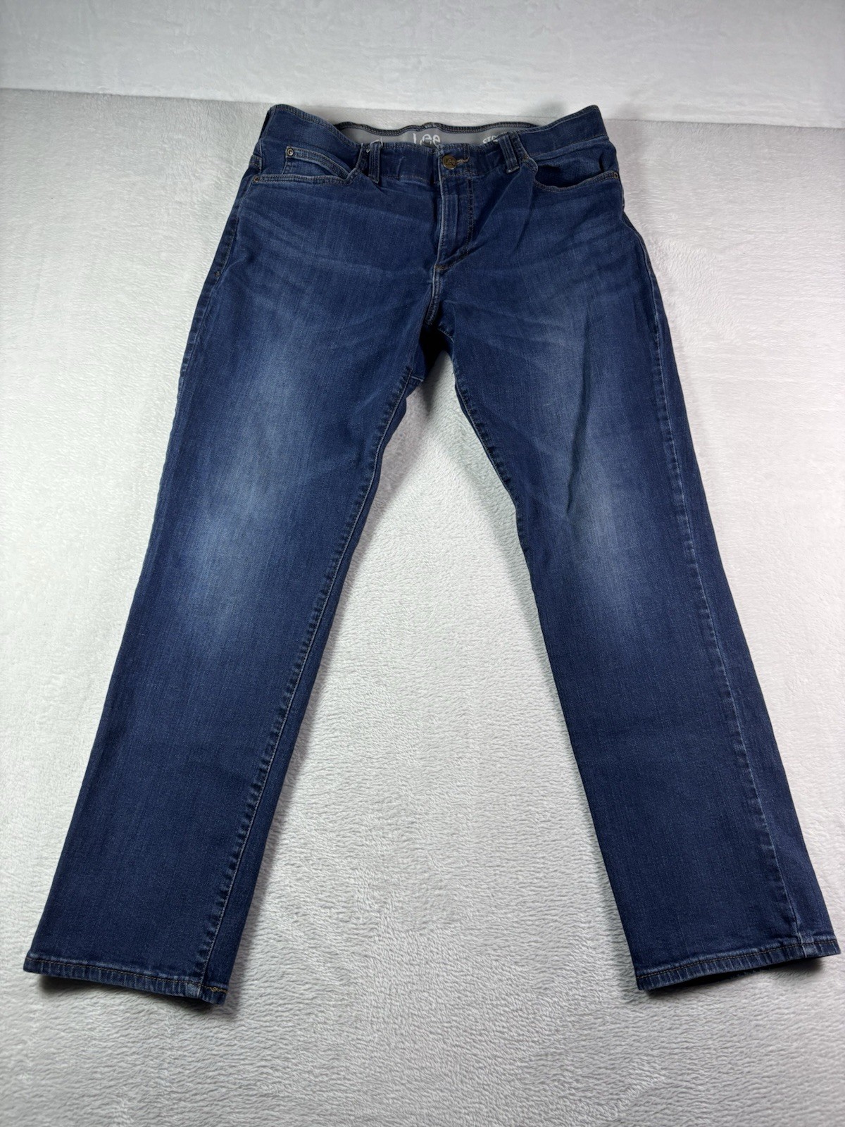 's Straight Taper Fit Size 36x32 Dark Denim Wash Flex Waist