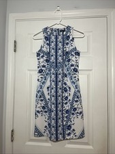 Women’s Banana Republic White And Blue Floral Dress Size 0 Excellent Condition