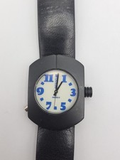 Vintage Guess Leather Black Strap Watch New Battery Read Description