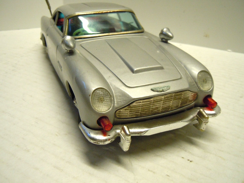  1964 Tin Battery Op. Japan Gilbert James Bond A. Martin Car & BOX. A+. WORKS.NR