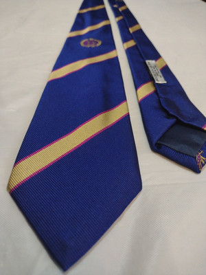 Hugo Boss Tie _ Made in Italy _ Blue w/Gold Stripes & Dog Crest_ Mint Cond.