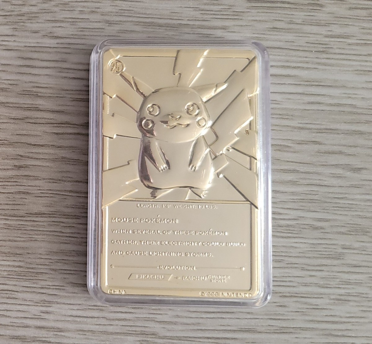 Pokemon Pikachu 23k Gold Plated Trading Card 1999 Nintendo #25 with  Certificate