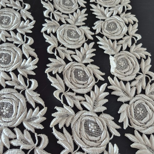 Vintage Cream Lace Fabric Flowers Embroidered Bridal Wedding Material 1.8M x 8cm - Picture 5 of 6
