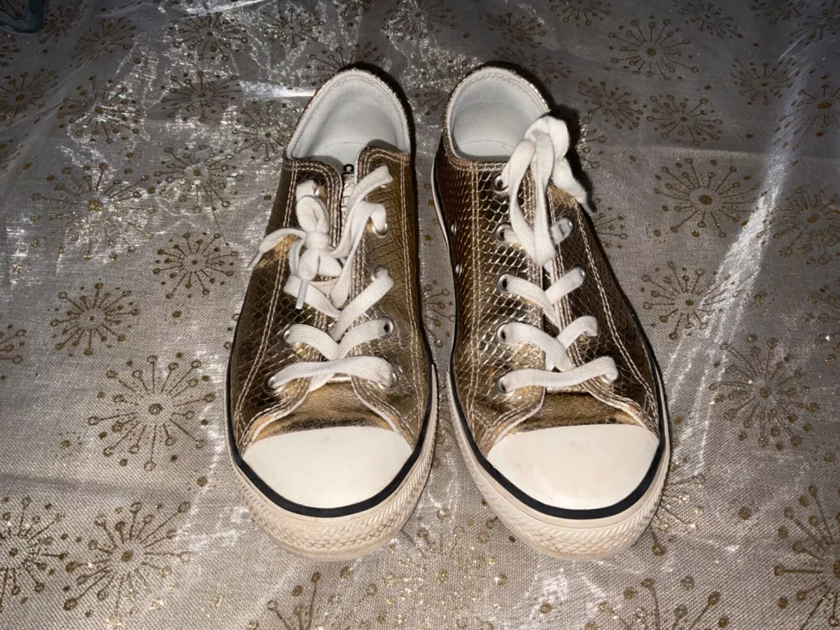 Metallic gold 2024 converse shoes
