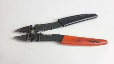 Nice Thomas & Betts WT1000 Wire Stripper / Crimper / Cutter Made In USA