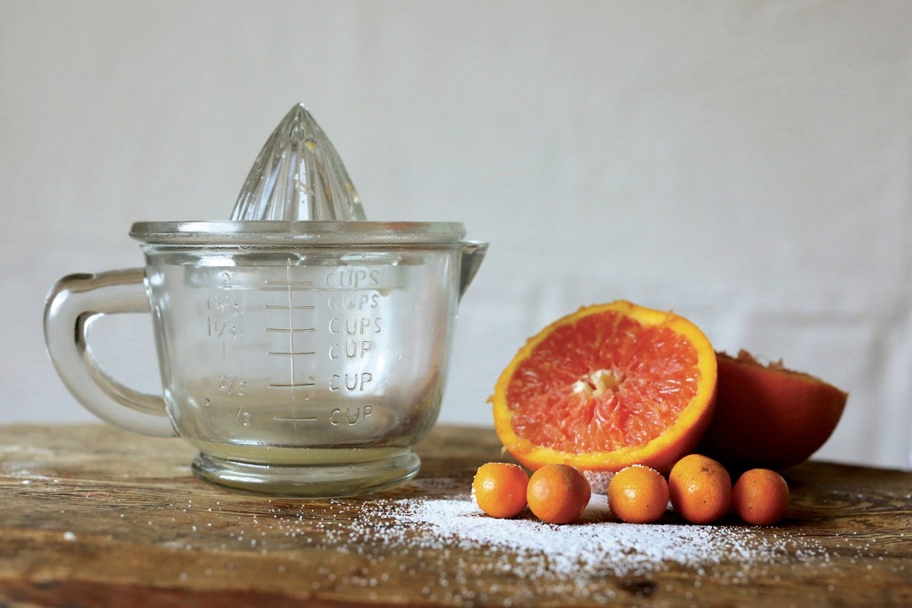 Clear Pressed Glass Juicer (Set of 2 Pieces)