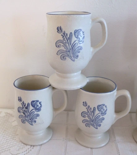 PFALTZGRAFF YORKTOWNE STONEWARE USA 5"h Footed Mugs Cups (Set of 3)