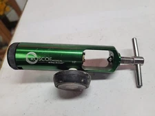 Roscoe Medical - RMI-08ST  Oxygen Regulator / r3 d12