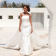 Elegant Strapless Wedding Dresses Detachable Train Satin 3D Flowers Bridal Gowns