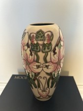 Moorcroft Ceramic Vase 2001 “seconds” piece