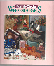 Family Circle Weekend Crafts 3 Ring Binder Full 100's of Patterns Projects