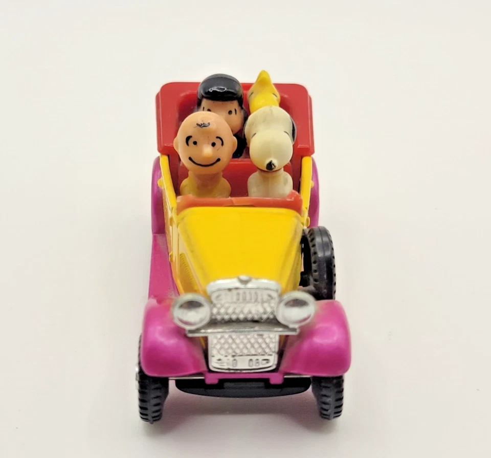 Vtg Peanuts Aviva Die Cast Toy Car, Snoopy And Friends,  1975 - Image 2 of 4