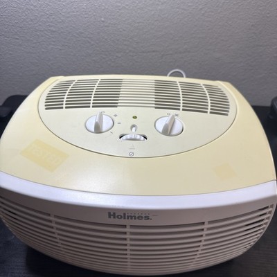 Air Freshener / Cleaner 3-Speed with Carbon Filter Works Great-Holmes HAP2400B