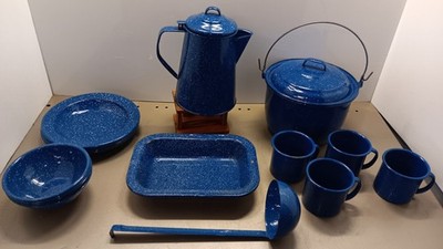 Vintage CINSA Blue & White Speckled ENAMEL WARE 16 Piece Camping Or Outdoor Set 