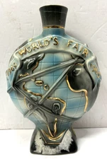 1964-65 Jim Beam Whiskey New York World's Fair Bottle Decanter Empty *No Topper