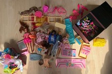 Barbie Mattel Sammlung - 8 Barbies - Kleidung...