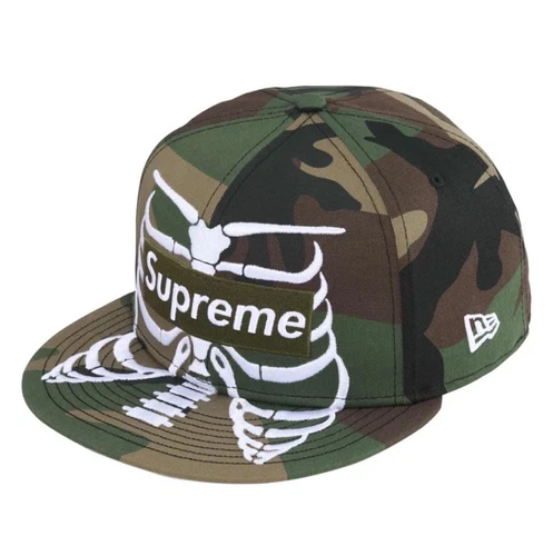 Chapeau logo Supreme Bones New Era taille 7 1/2 à la main