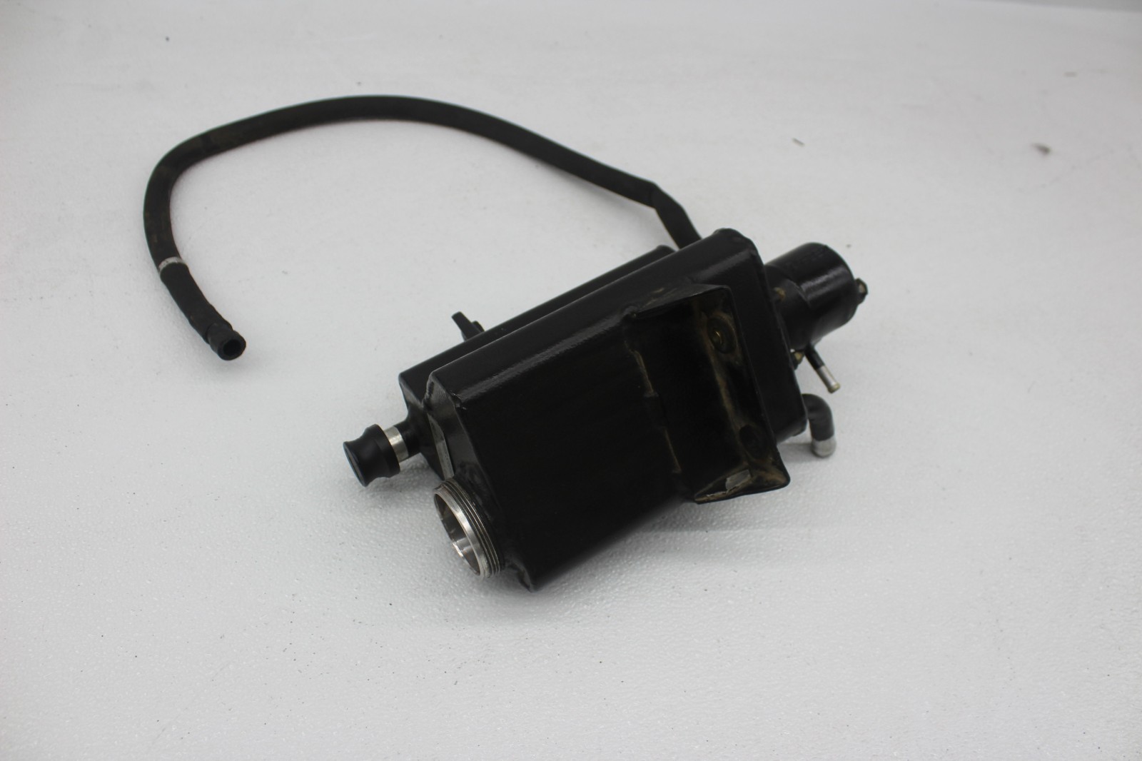 99-01 FERRARI 456 M POWER STERRING OIL TANK NO CAP