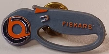 Fiskars Comfort Loop Rotary Cutter Gray  Novelty Lapel Hat Pin Tack Sewing
