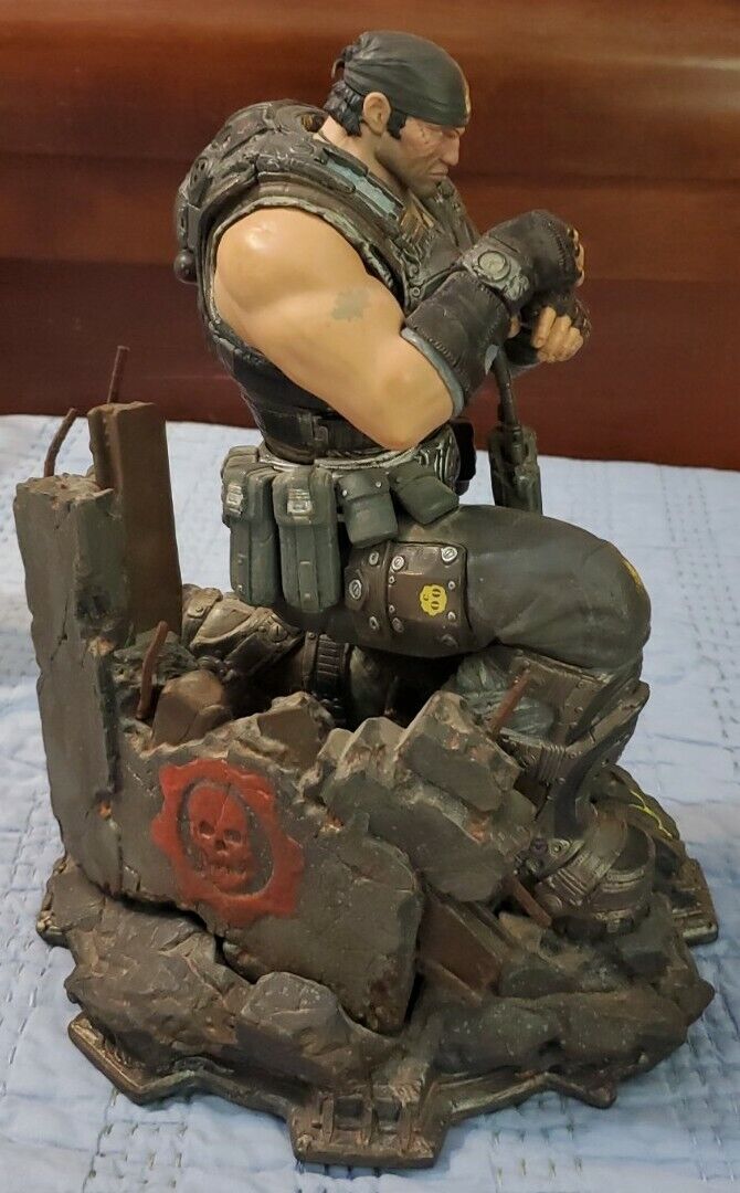 Gears of War 3 Collector's Edition PVC Statue Marcus Fenix 12 Merchandise  - Zavvi US