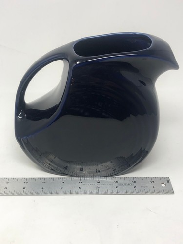 Vintage Fiestaware Fiesta Dark Blue 7" Large Disc Water / Juice Pitcher Ice Lip - Picture 8 of 9