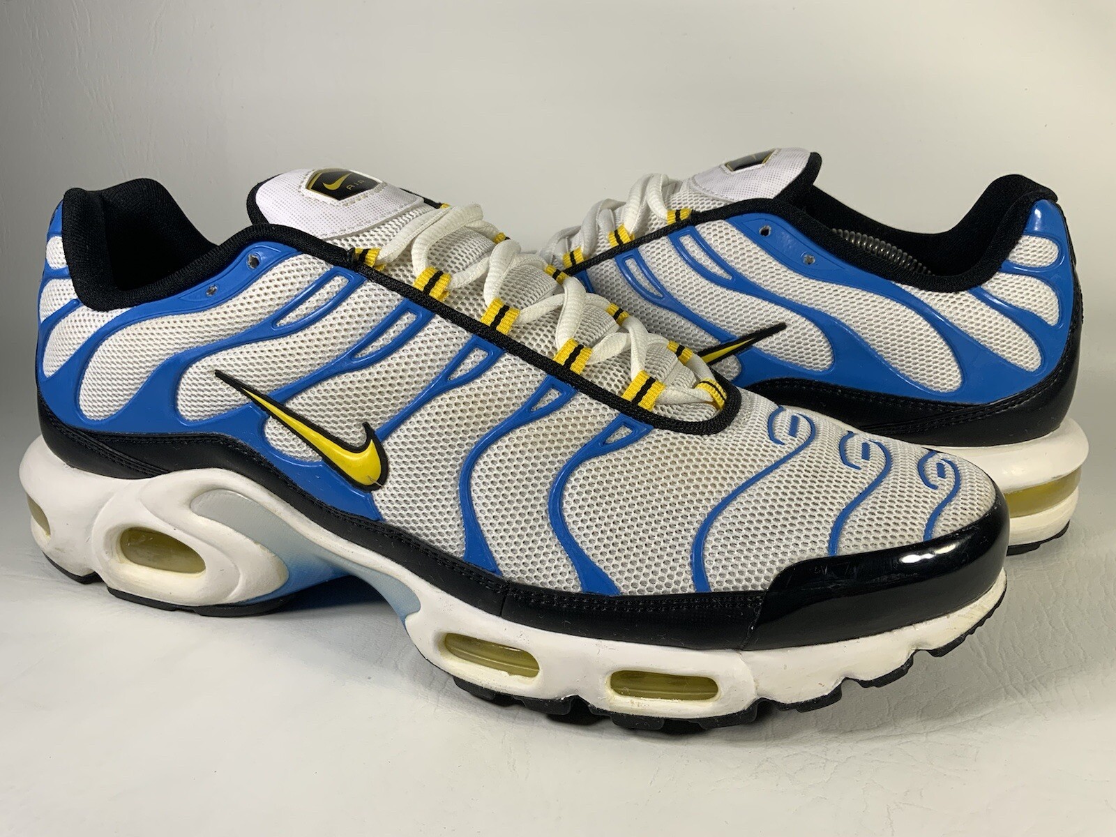 nike air max plus x off white