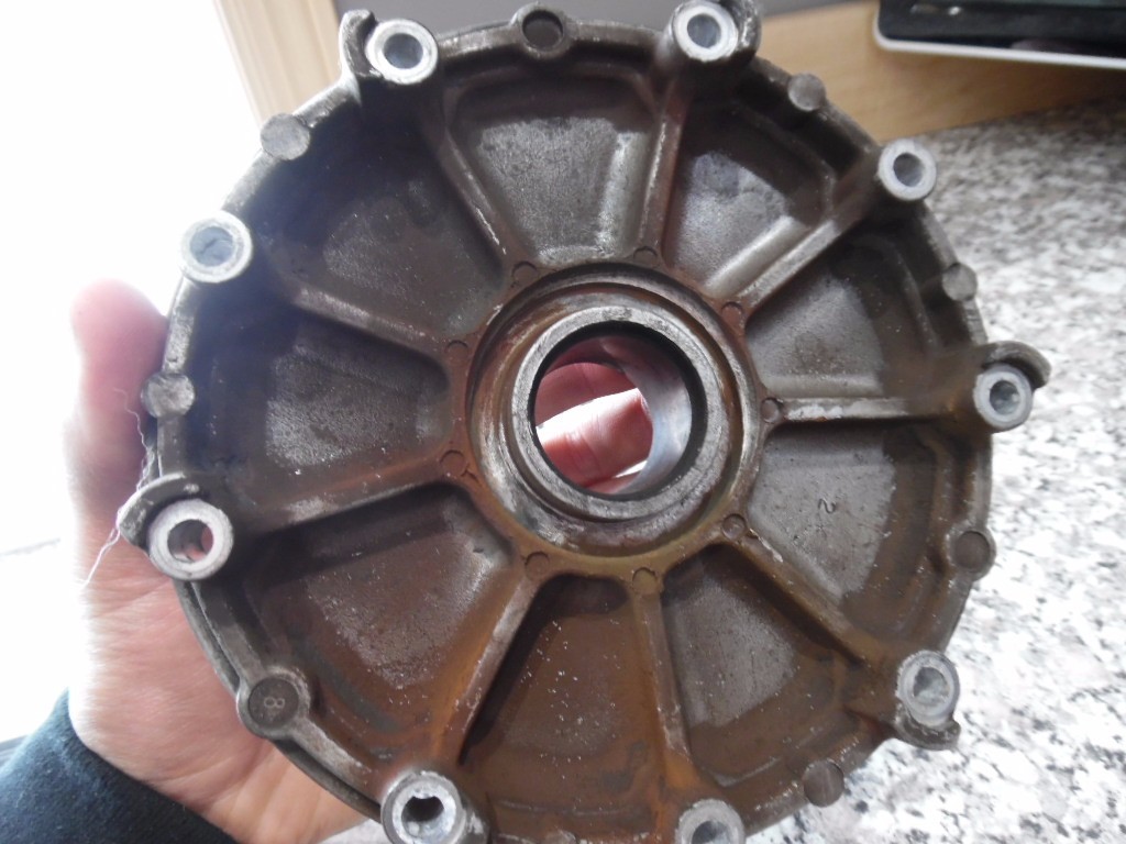 ARCTIC CAT 9 TOWER PRIMARY CLUTCH CENTER COVER CAP(ZR/ZL/ZRT/600/800)? eBay