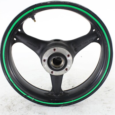 ９ 2025 Kawasaki Ninja® 500 ABS Passion Red/Metallic Flat Spark