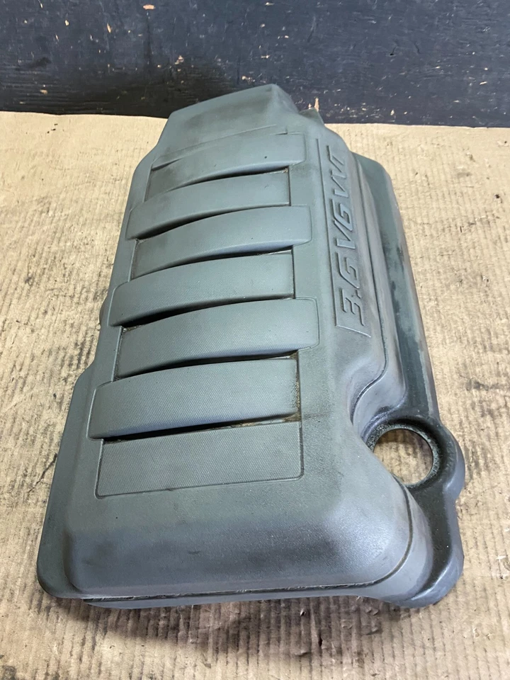 GMC Acadia 2007 a 2008 3,6 L VVT cubierta de motor protector O0964 DG OEM Foto 4 de 4