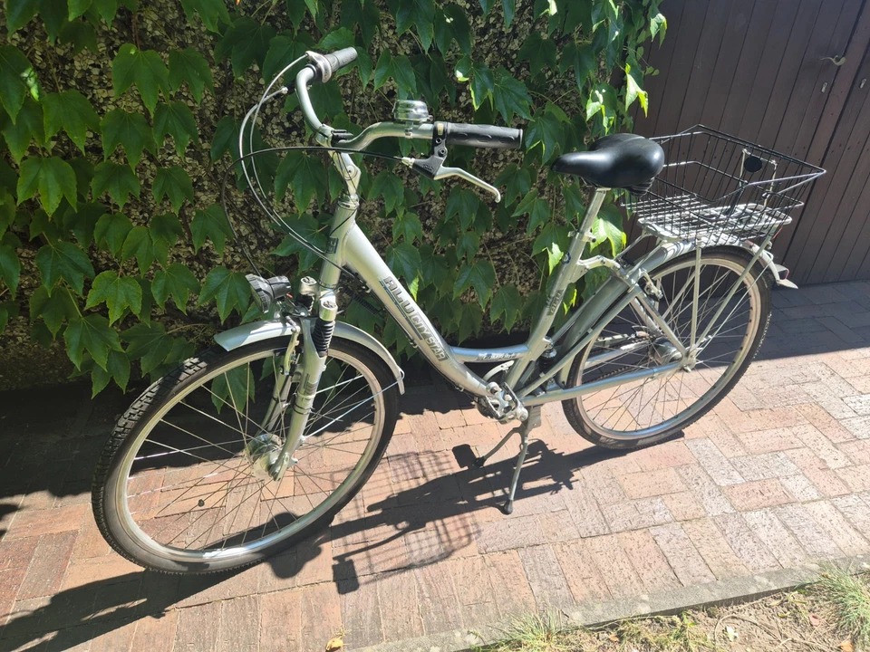 Damenfahrrad Alu City Star 28er GUTER Zustand unisex rostfrei besonders leicht