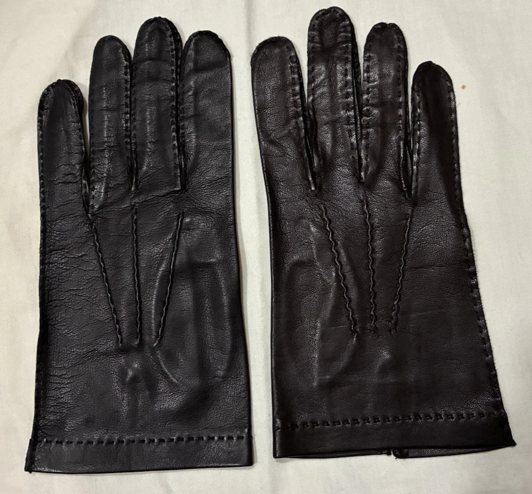 Men's Saks Fifth Avenue Dark Brown Leather Gloves - Size 9 (Medium)
Opens in a new window or tab