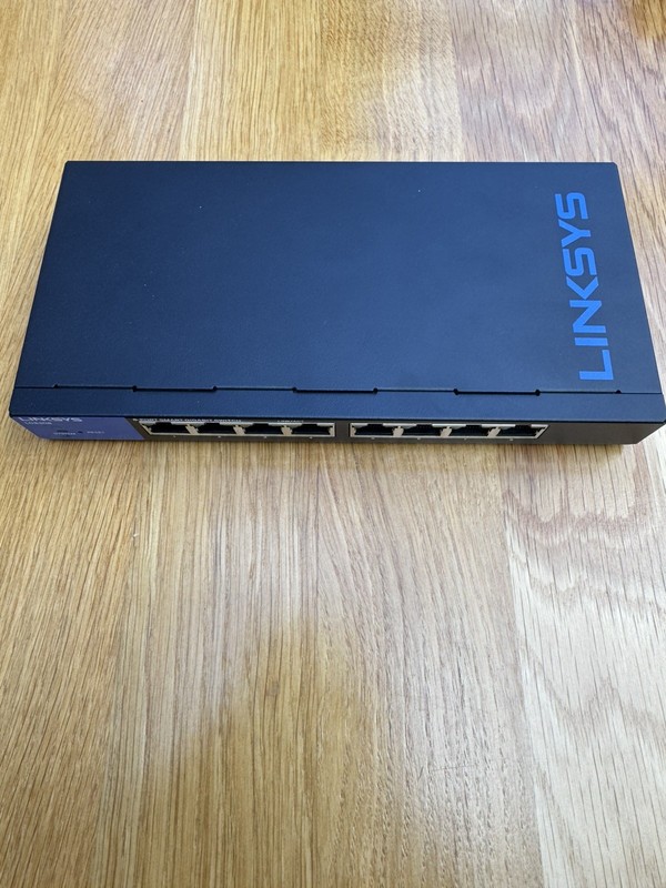 Linksys 8-Port Fully Managed Network Switch LGS308-UK Ethernet LAN