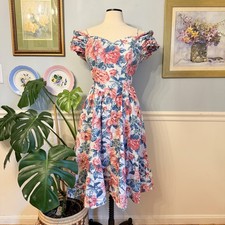 Vintage Karin Stevens Dress 6 Floral Tea Length Cottagecore Romantic Feminine