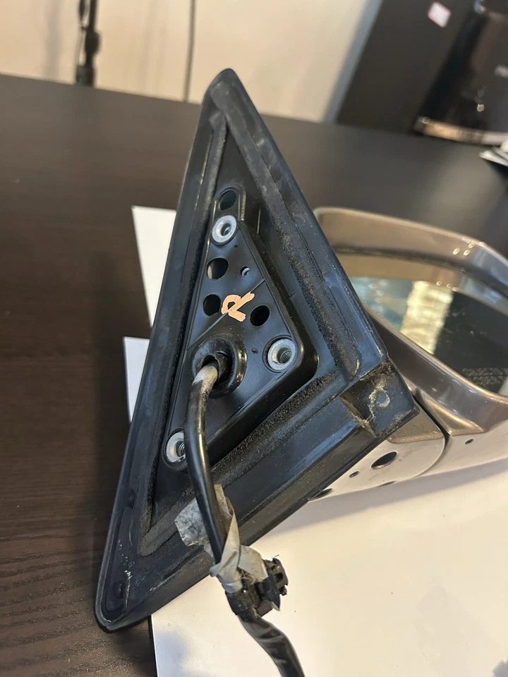 Espejo retrovisor lateral del pasajero dorado Lexus LX470: 4M9 87910-60850 1998-2002 FABRICANTE DE EQUIPOS ORIGINALES Foto 2 de 4