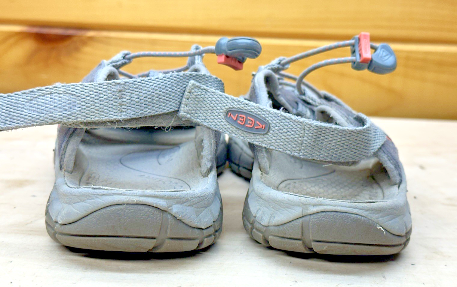 KEEN Sandali da trekking donna impermeabili punta chiusa taglia 6 5 GRIGIO