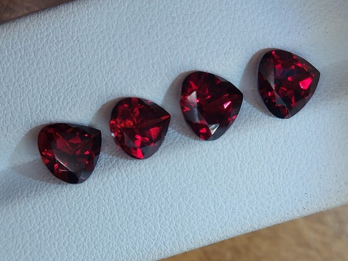 4 African red garnet gemstones - faceted natural Garnet 8.85 CTS - Picture 7 of 12