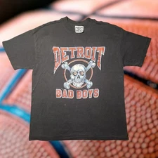 Vintage RARE Single Stitch Detroit Pistons Skull N Cross Bones Bad Boys Shirt XL