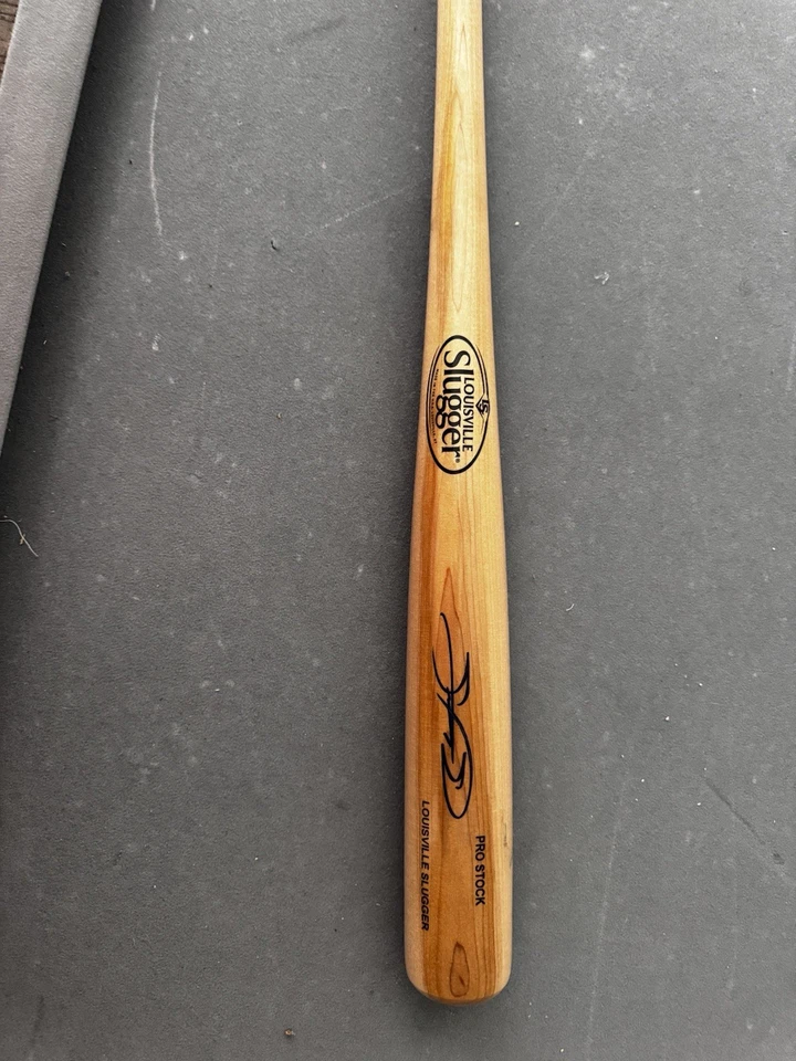 Bate de béisbol firmado por Sammy Sosa Rawlings rubio Louisville Slugger (Beckett) Foto 3 de 4