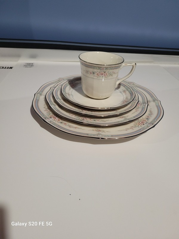 12 sets of noritake ivory china 7293 Rothschild 5 piece set