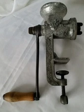 Primitive Food Nut GRINDER Aluminum Keystone #5  Philadelphia Pa. Hand Crank