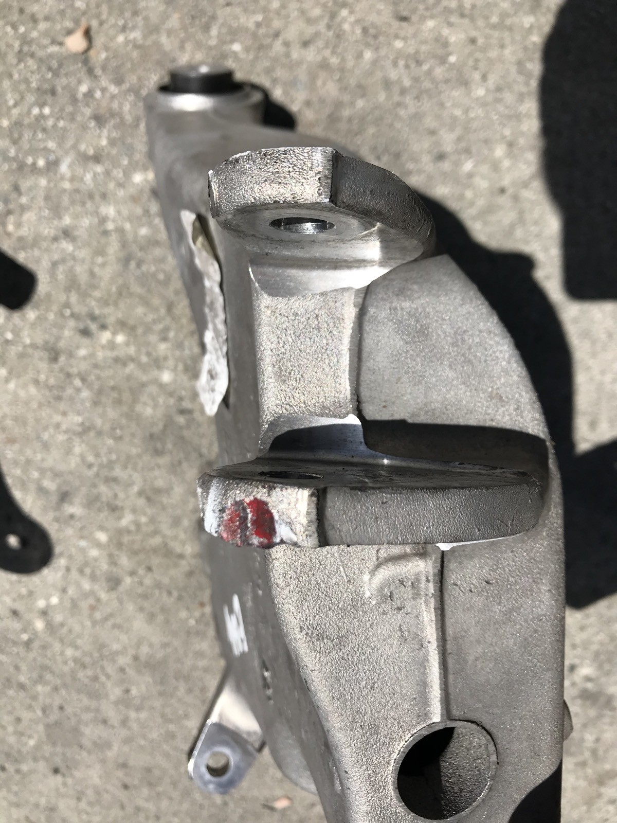 2016 ASTON MARTIN REAR RH Spindle Knuckle Hub (2) Control Arms