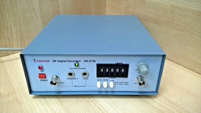 NEW RF 110MHZ AM/FM PLL SYNTHESIZED SIGNAL GENERATOR, 100MHZ
