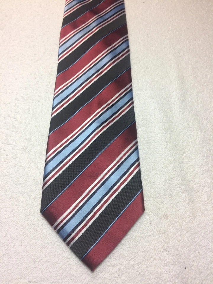 EDIÇÕES BÁSICAS GRAVATA MASCULINA BORGONHA PRETA AZUL LISTRADA BRANCA 3,5 X 59 - Imagem 2 de 4