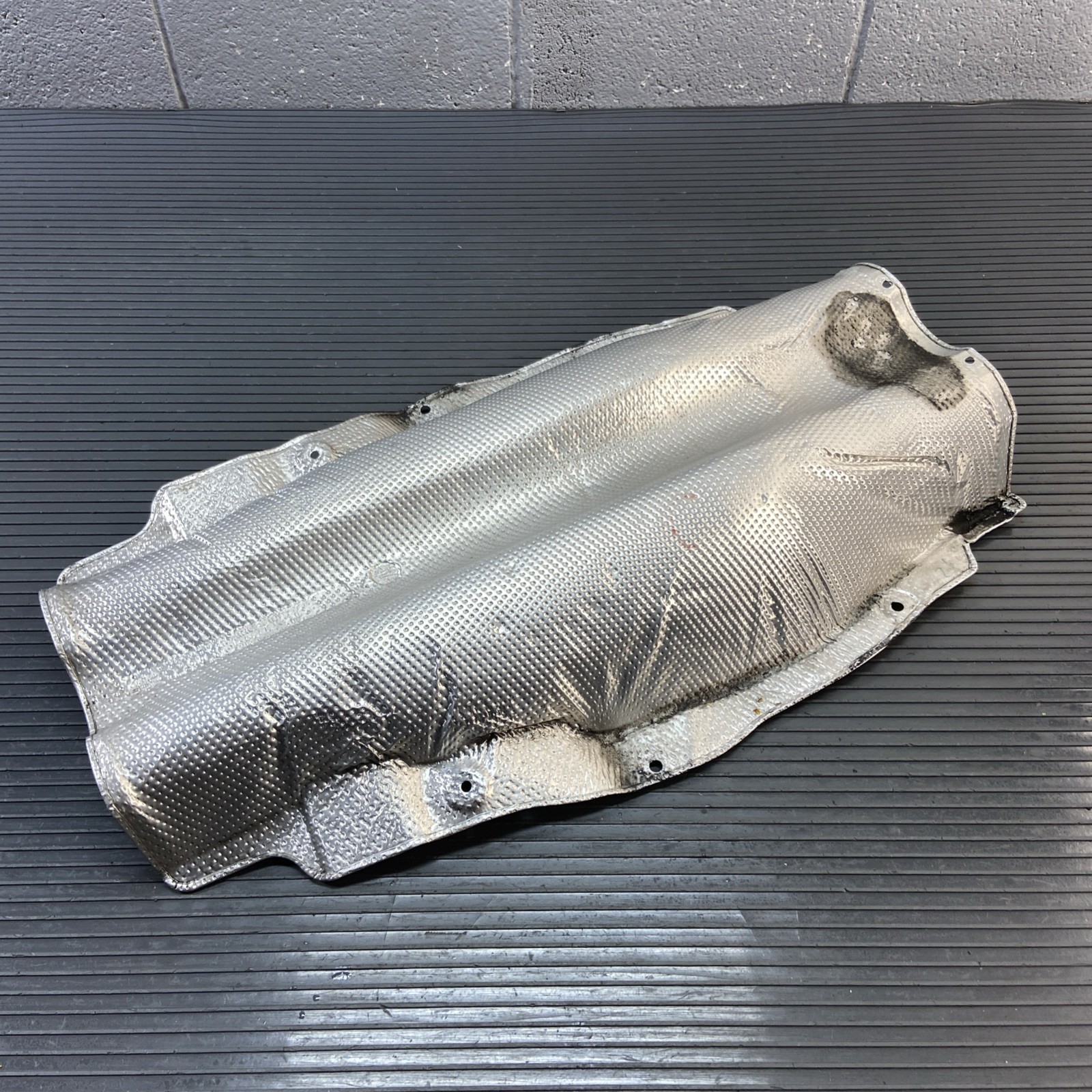 Rolls-Royce Dawn 2017-2023 Exhaust heat shield