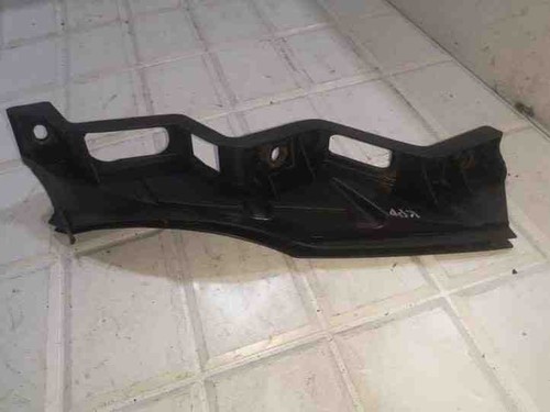 VW PASSAT Variant B6 3C5 Stoßstangenhalter vorne links 3C0807889 2.00 21037542