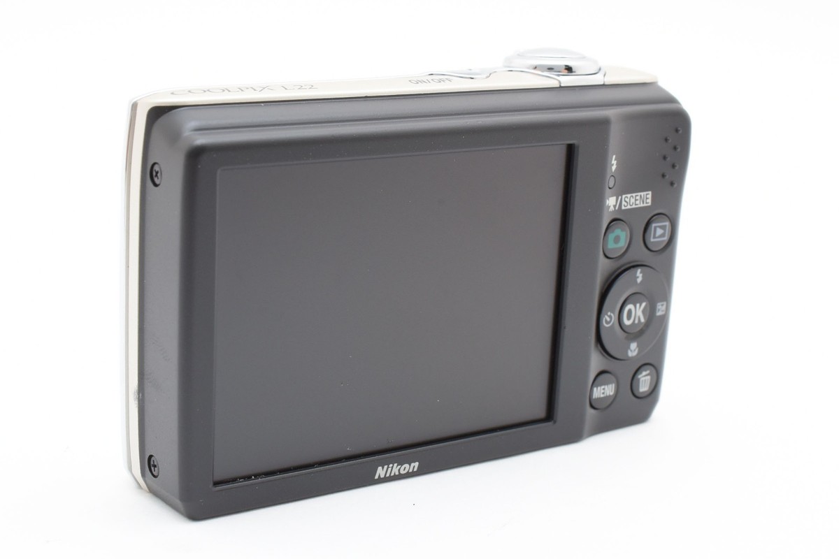 Near Mint] Nikon COOLPIX L22 12.0MP Silver Digital Camera