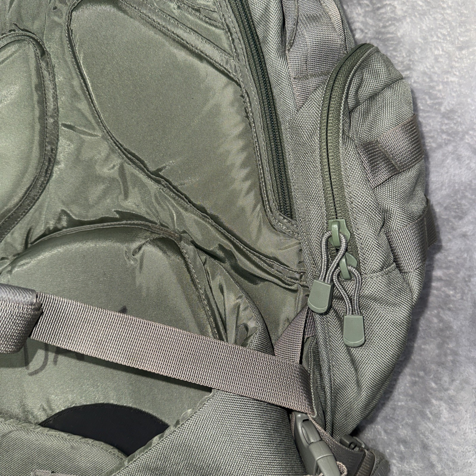 CAMELBAK Maximum Gear Tri Zip Backpack Cordura Great Green