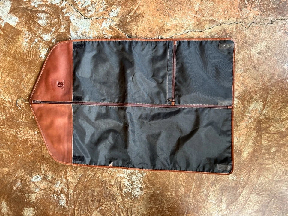 Bolso de Ropa de Cuero Genuino Mayacama/Traje de Viaje/Hecho en Colombia Marrón Foto 3 de 4