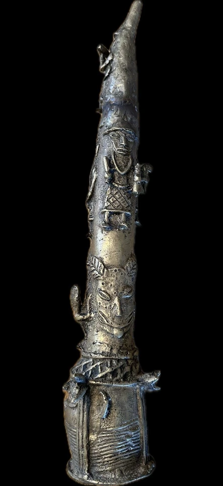 Bastón Ceremonial de Bronce de Benín - Homenaje al Reino Edo, Arte Tribal Africano De Colección Foto 3 de 4