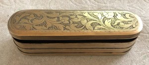 (CIRCA~1800/1900)  "SNUFF BOX"  (COPPER/BRASS).